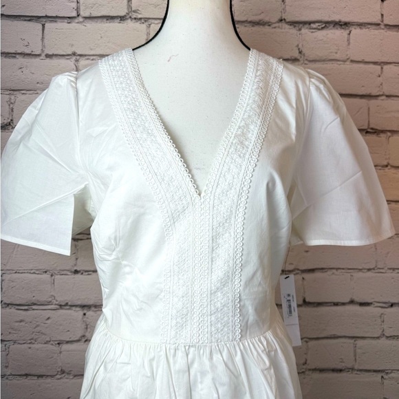 Maggy London White Cotton V Neck Lace Embroidered Boho Vacation Dress Size 14 - Picture 2 of 12